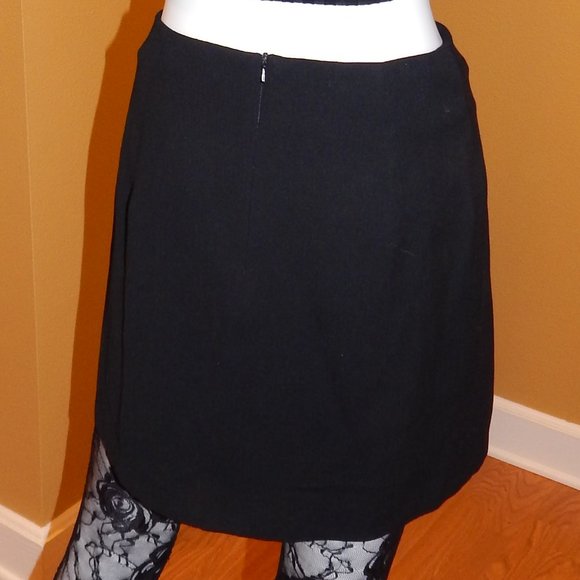 Bebe size 2P  BLACK SHORT SEXY Skirt - Picture 6 of 10